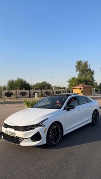 للبيع كي فايف (2024👌🏻) gt line لون الأبيض  محرك 16T🚀 ماشية 21mi بعدها ...