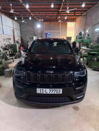 جيب شيروكي للبيع  محرك 3.6 V6  موديل 2020 سيارة وكالة هارلم   تخم تاير...