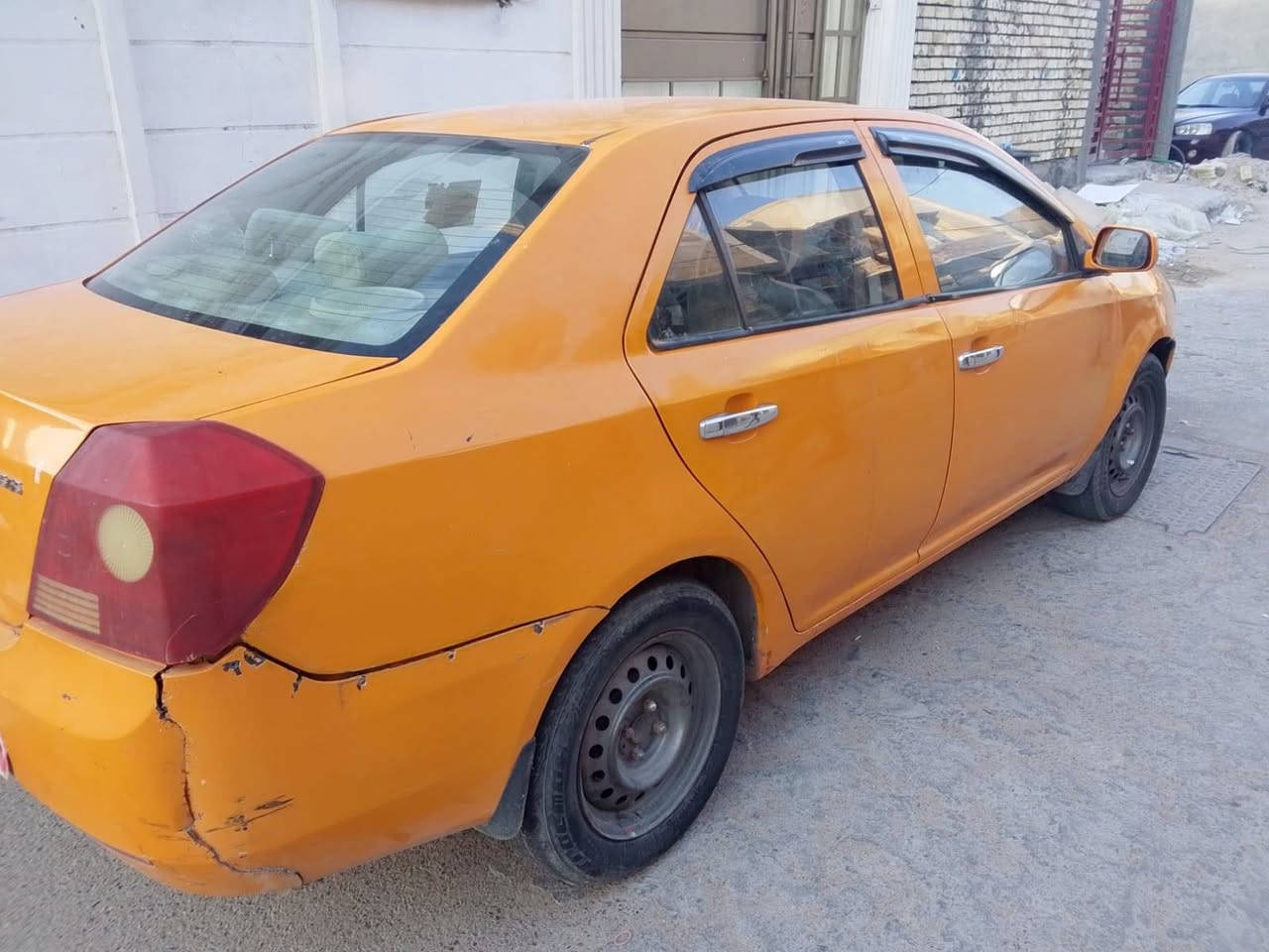 السلام عليكم سيارة جيلي ٢٠١٣للبيع اتكفل سرقة وعشاير ***********

