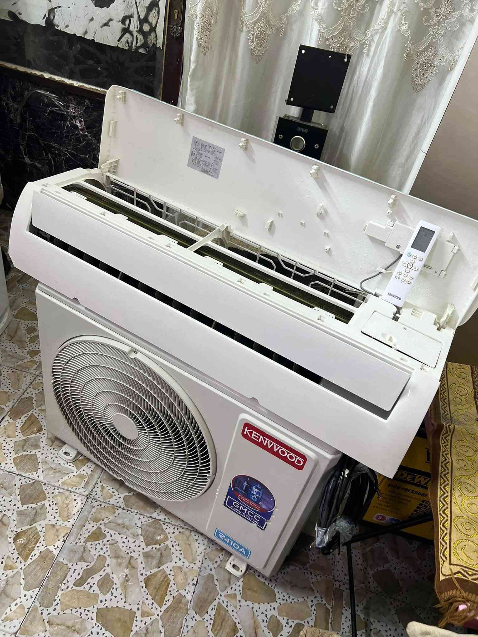 السلام وعليكم اخوان للبيع سبلت كينود شركة ميديا 2طن
نضافه 95/100 تبريده ثلج ❄️☃️🧊+تدفئه 🔥🐦‍🔥❤️‍🔥 موديل 2024 ملاحضه اخوان السبلت مو انفيرتر عادي 
كامل مكمل جيب وشد بواري جدد ريمونت وايرات اخوان 
 السبلت كله على وضع الشركه  الجهاز رديتراته صفر  
غازه 410 غاز مقفول مالت الشركه مغسول وجاهز 
بعد معروف الكينود بتبريده ودفعه القوي جاهز بس عليك تشده مشتغل موسم واحد راديترات لوك موس 
السعر 425 وبي مجال بسيط 
شارع فلسطين ***********
