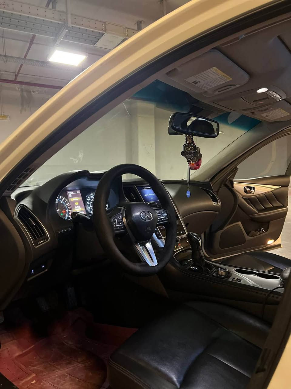 إنفينيتي Q50 • ٢٠٢١ • ٦ سلندر توين توربو