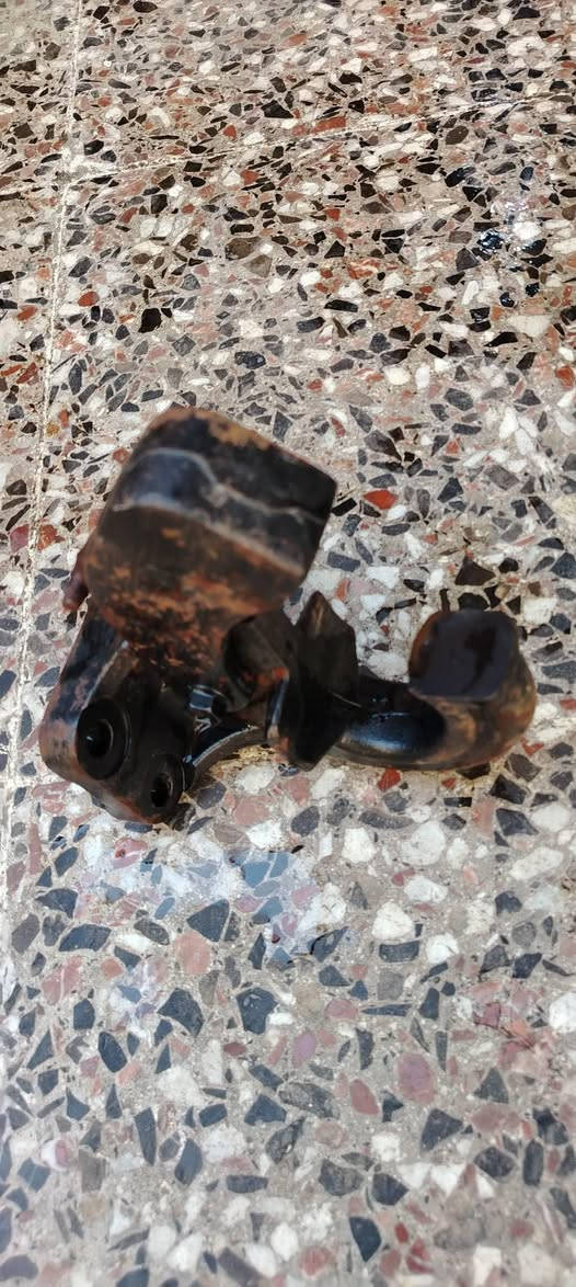 هوك اصلي جديد كالوبر وباجيرو ينشد سعر ٣٥ بغداد مدينة الصدر اورفلي ***********
