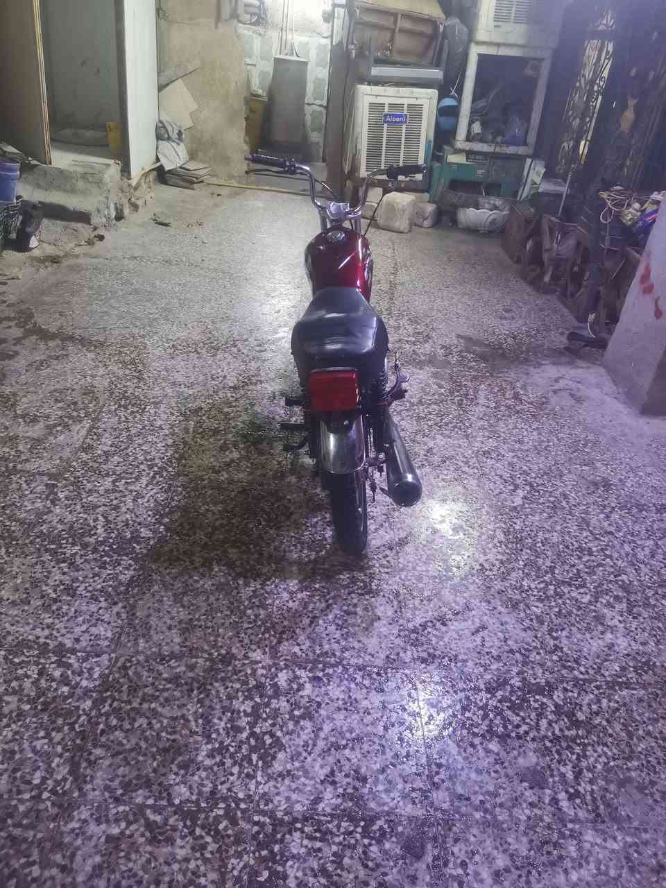 دراجه يراني اربع كير حربيه سجي مكينه بجيس جديده شلعه تخبل دبلات شغاله امامي خلفي مكان بغداد البياع سعر 275رقمي ***********
