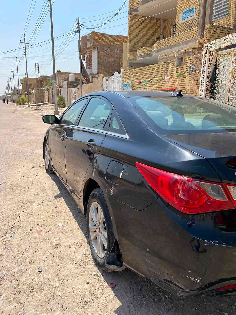 السلام عليكم
سوناتا وارد امريكي موديل ٢٠١٣
محرك ٤ سلندر 
حادث امريكا جاملغ وبنيد 
وهنا تبدل باب السايق 
رقم ميسان بسمي (سنويه منتهيه)
سعر ٧٨ وبيها مجال
***********
عنوان العماره حي نهاوند
