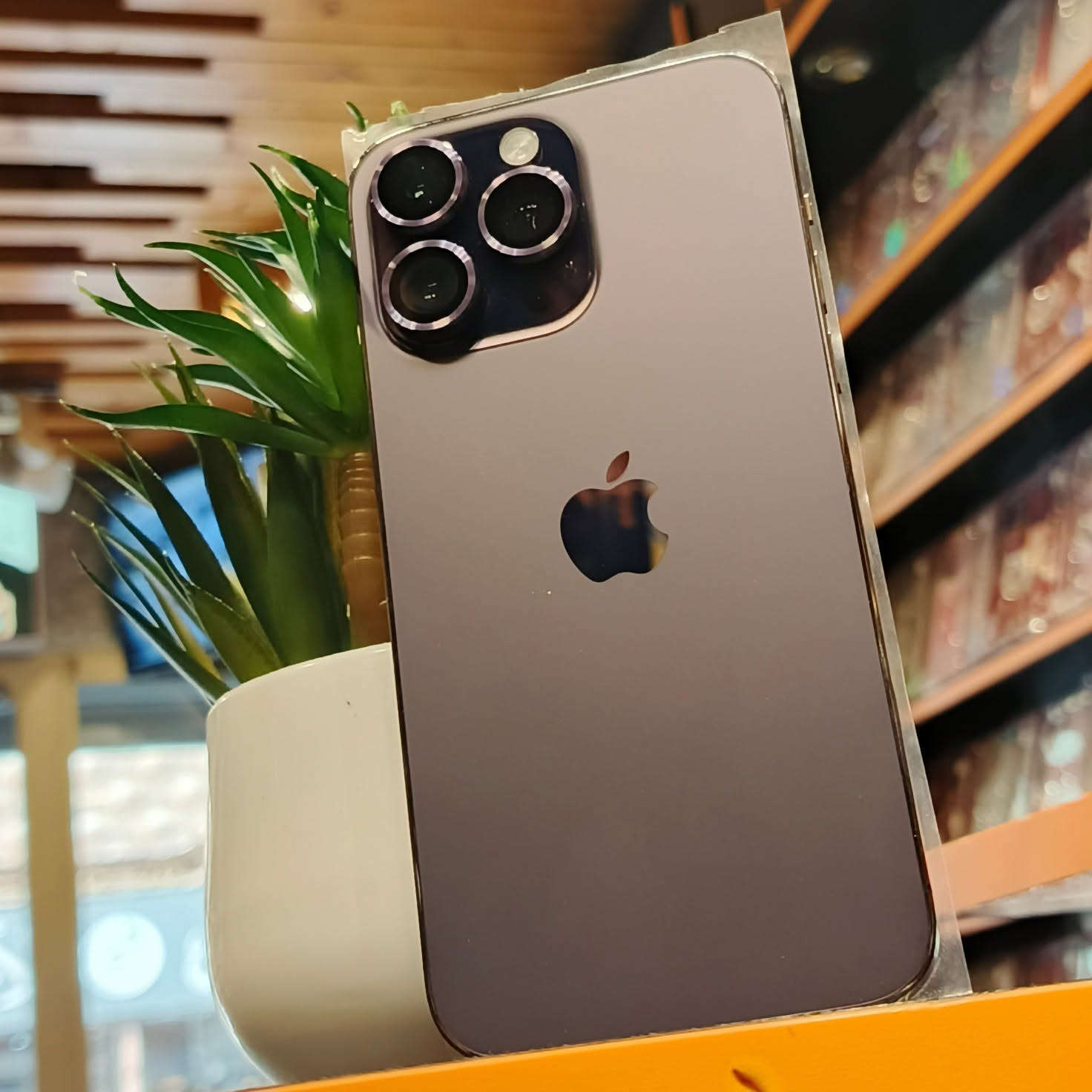 #متاح هاتف مستخدم بسعر مناسب جدا 👇

# iphone 14 pro max

الذاكرة  128 GB
البطارية 89 % 
 فقط بصمة لوجه متوقفة تحديث ❤
#السعر 675 الف فقط 

#العنوان _الانبار _قضاء هيت _ شارع حامي حميد _مجاور مجمع الملكة أو مقابل مكتبة الأقلام _ مركز الباشا 💥
#لتواصل معنا : 
واتساب / ***********
الانستا / albasha-mople

