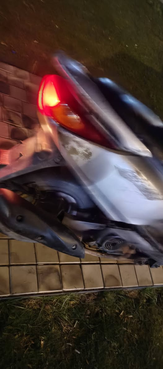 سلام عليكم بريز لل بيع كفرات بلادية                                  بيع ومراوس pcx لو سكنس فحل وطيكم فرق                 دراجة نضيفة وناعمة تسارعهة زين شلعتها حلوة                  السعر 500 الف وبيها مجال حك الجية                                الرقم ***********
