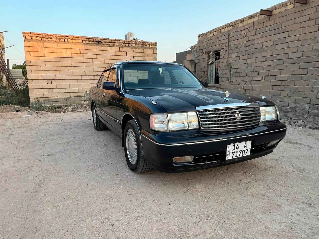السلام عليكم
للبيع كراون 1995

كير ..محرك..حداديه ..تخم تاير ..كله جديد 

سيارة جاهزة من كل النواحي ..ماعدا التبريد 

كفاله عامة من (العيب الشرعي والگص ونقل الچثة)

كفاله من الضربة ( صبغ 5قطع اثر جراد )

السعر 65$ 

بيه مجال قليل حق الجيه 

المكان : ذي قار سوق الشيوخ 

الهاتف: ***********
