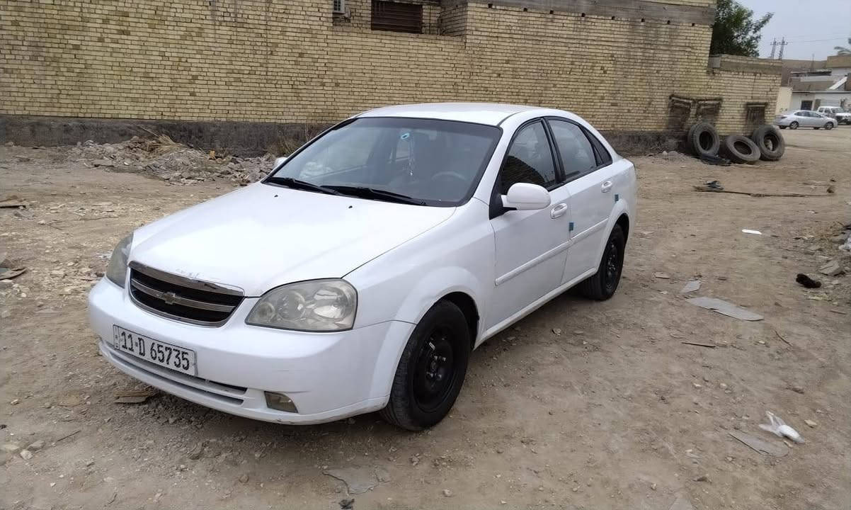 سلام عليكم اوبتره موديل ٢٠١١ سياره كلش نضيفه ربع متخسر عليهه مكينه كير شواصي حداديه خلفيه أو اماميه كلهه جديده بيهه بس باب السائق أبدل بدون دواخل شرط سنويه جديده تبريد ثلج سنويه جديده بسمي تحويل مباشر رقم الموبايل *********** السعر ٧٥
