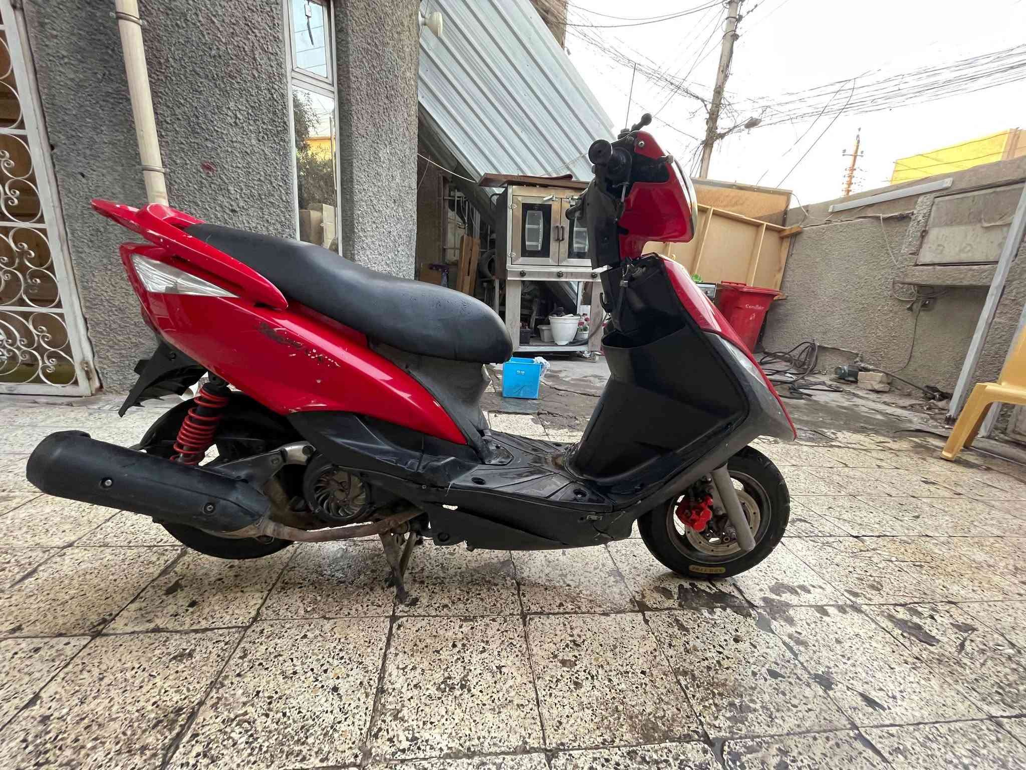 للبيع تفاصيل أكثر *********** او راسلني سعرها 400 وبيها مجال حك الجيه
