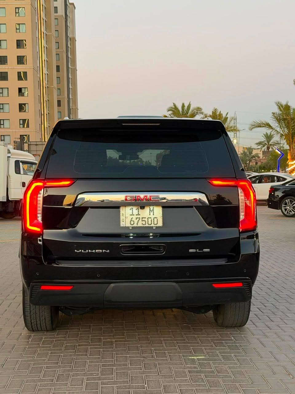 جيمسي يوكن 2023 خليجي شركة المنصور LS محرك5300 كراسي مخمل كھرباء رادار حساسات بصمة ثلاجة صندوق كھرباء ومواصفات ال LSمعروفة السيارة نظيفة محرك كير تدفئة تبريد حدادية تمام استخدام شخصي مكفولة من الحادث والصبغ ماعدا شخط بالجاملغ الخلفي والباب الامامي وكحلتة سحب كارت مطابق ومايبين .رقم بغداد انكليزي سنوية وھزة جديدة باسمي ..***********.  رقمي بي واتساب للاستفسار غير متواجد على الفيس والخاص بسعر مناسب ..
