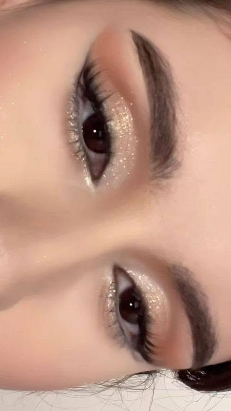 ميك أب مع رموش 15 
🧿ميرال للسيدات 
💄للتجميل 
سامراء/الجبيريه الأولى قرب صيدلية فلاح وشركة الأسطورة الذهبيه
 الحجز ***********
