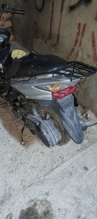 دراجه ادرس ياباني اصل محرك مكفول كفراتها كلها موجوده باتري جديد تايرات...
