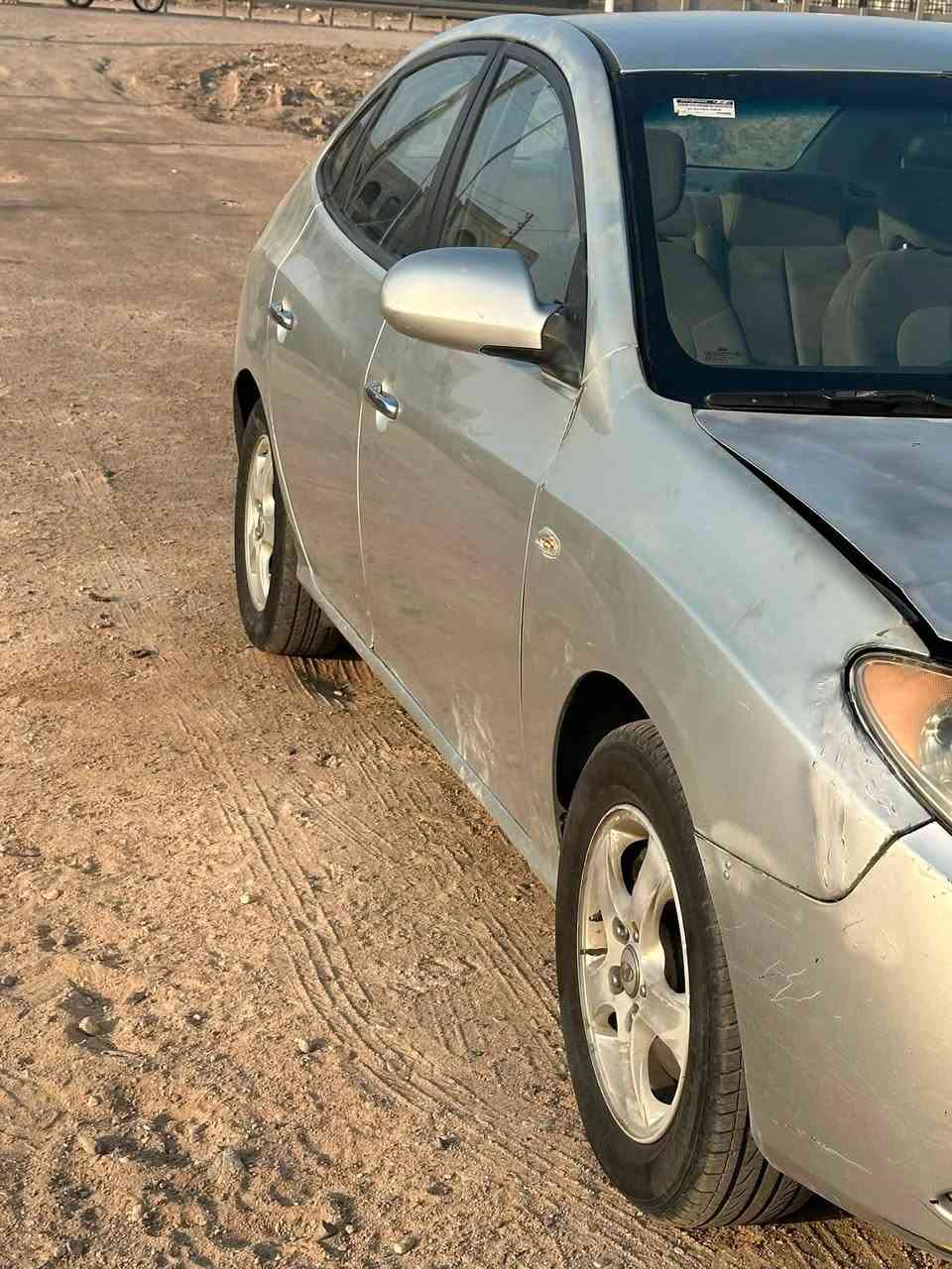 سلام عليكم
الانتره صابونه مديدل ٢٠١١

سياره مكينه كير حداده كفاله 

فقط بس البنيد مالتهه تعبان او يتبدل اب ٧٥ الف او الباقي شوف العين حلوه اسياره او جاهزه كبل الشارع ما اذب عليهه الف تبريد ثلج 

مكان سياره بصره 

السعر ٣٣ 

رقم . ***********
