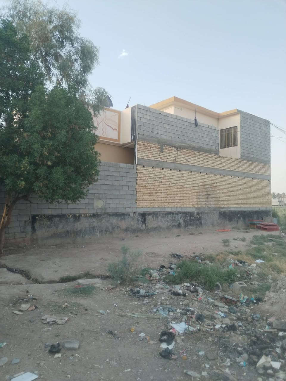 قرب حسينيت الزهراء عليها السلام داخل كراج امام عسكر 120م بناه طابوك واتساب ***********
