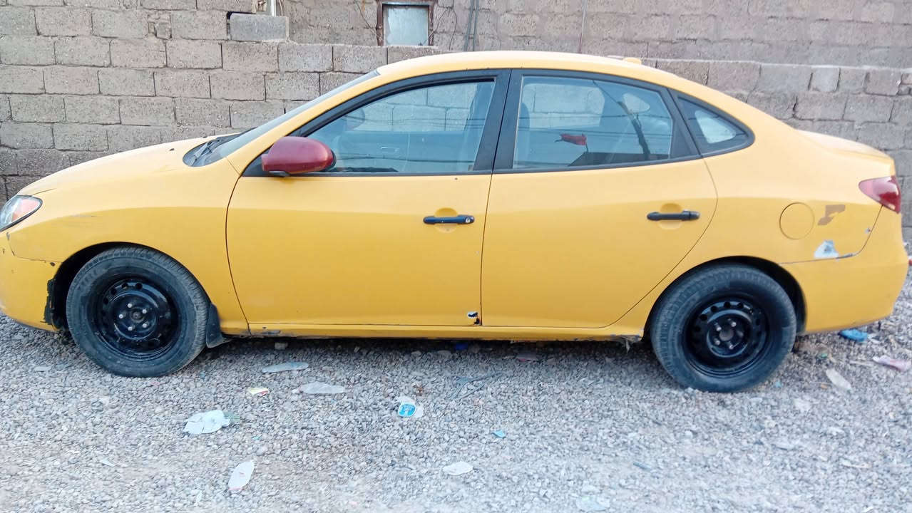 السلام عليكم النترا ٢٠٠٧ بغداد بأسمي مصفره هيئة وغرامات حادثها جاملغ وبنيد مكينة جديده لا صرف ولا تبخير تبريد ثلج تايرات نص عمر الكير بي أشكال تحويل ثاني يوم السعر ٦٥ وبيها مجال حك الجية الرقم *********** رقم السيارة بغداد انكليزي ملاحظة السيارة متروكة صارله شهرين
