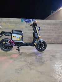 ماطور شحن • R11 • ٦ بطاريات