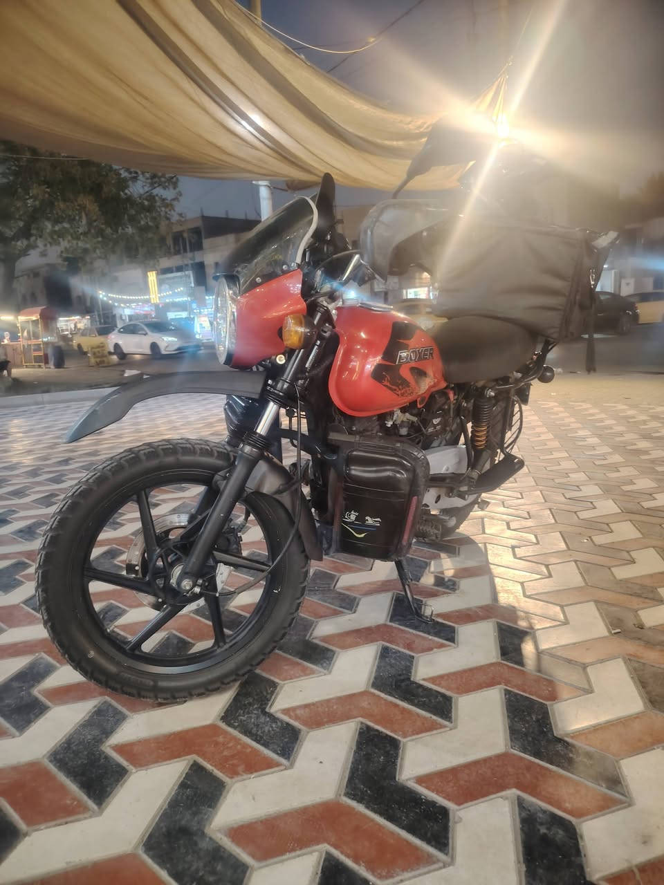 السلام عليكم بوكسر جبلي
✅موديل 22
✅رقم بغداد عربي 
✅مجفته مره وحده فقط 
✅ماشيه 50الف 

✅العنوان بغداد /دوره /
✅رقم/***********
محرك نظيف وناعم 
السعر مليونين وبيها مجال كلش بسيط 
ملاحظه اي واحد بياع شراي لايراسلني ابد تره مالي خلكم
