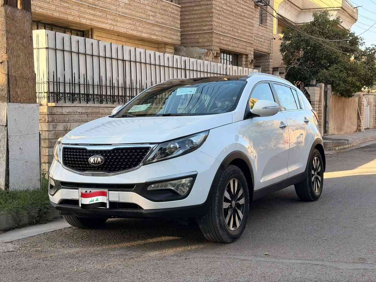 سبورتج موديل 15 خليجي 
فول مواصفات
مكينه دووووش 2000
بصمة  
بنوراما
كشن كهرباء
مثبت سرعة
مانع انزلاق
مثبت منحدرات
مري شفط 
لايت لد نهاري 
تحكم ستيرن
كاميرا خلفية +كامره اماميه
حساسات خلفية  
سياره كاملة مابيه اي نقص كير محرك تبريد صدر كفالة 
ماشيه 
السعر 137 مكاني بغداد ***********
