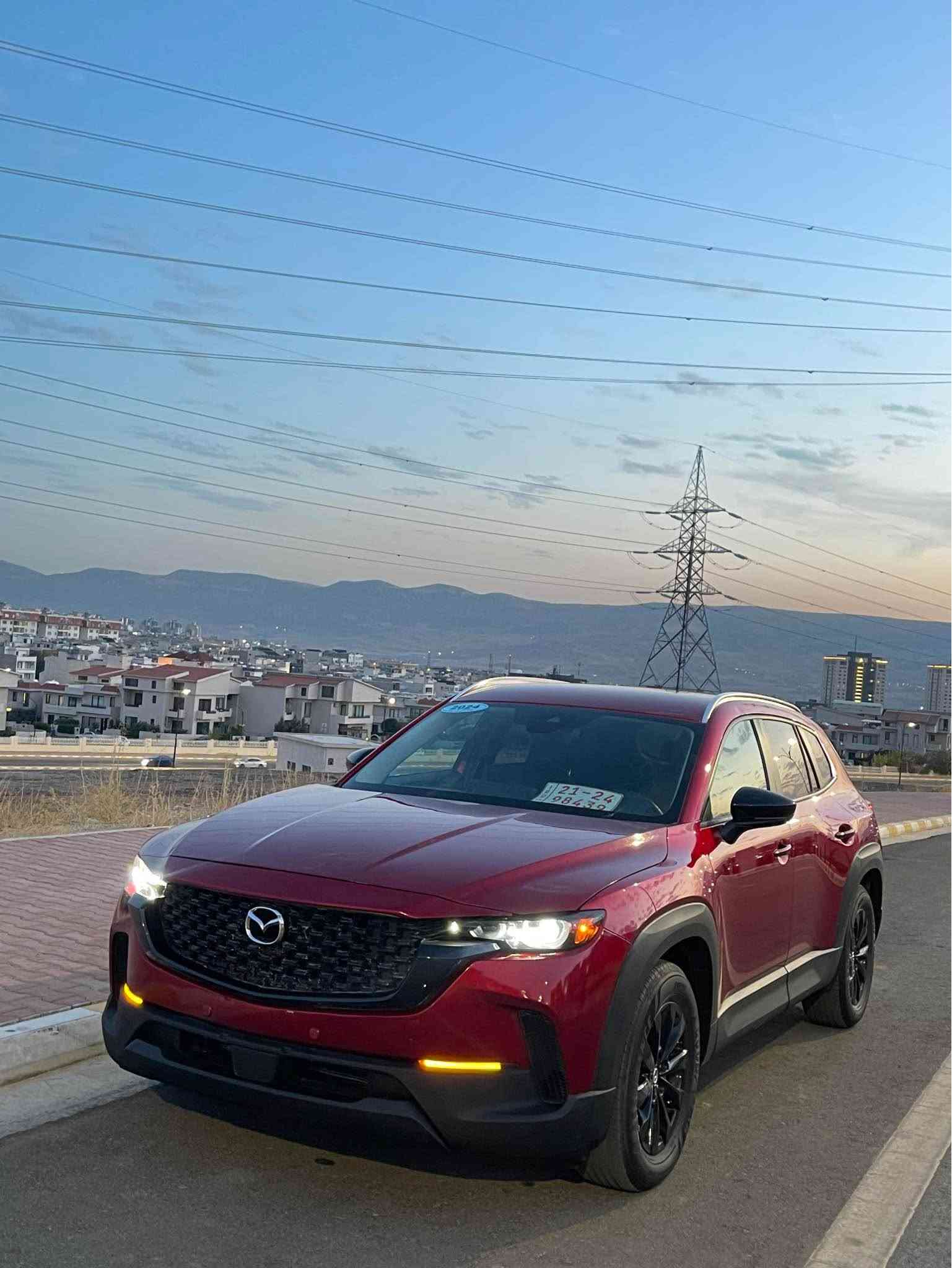 مزدا CX-50 مۆدێلی 2024 🚘
مواسەفات: پڕیفێد
راداری پێشەوە و دواوە
کامێرا
حەسەی پارک
کورسی پێستی (جلد)
کورسی کارەبایی
سندوقی جەک
کامێرای ٣٦٠ پلە
حەسەی ٣٦٠ پلە
زۆرێک لە مواسەفاتی تریش
تەنها بۆنێتی بۆیاخە، ناوەوەی ئۆتۆمبێلەکە نەگرتووە.
ژمارەی کاتی: ٣ مانگ لەگەڵی
نموونە: لە جوانی
مەسڕەفی دیناری تێدا نییە.
ناونیشان: سلێمانی
ژمارەی پەیوەندی: *********** السليمانية, العراق
