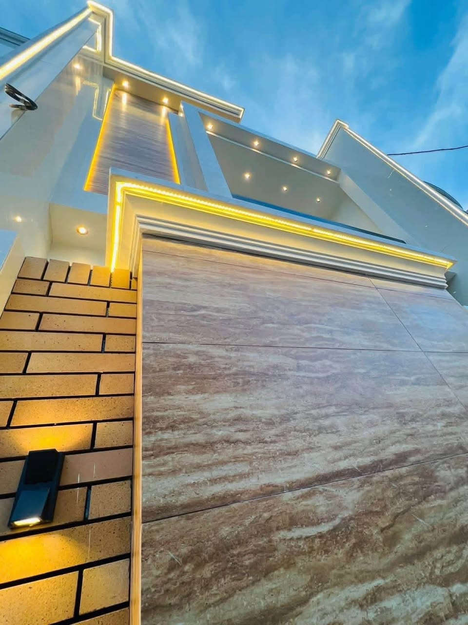 #للبيع بيت 🏠 المساحة 100 م 3 غرف نوم 🛌 

#الموقع الدورة البوعيثة م السلطان 1 قريب الشارع العام 

#بناء 2026 فول مواصفات  زيرو غير مسكون 

#للاستفسار والطلب *********** وات ساب
