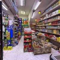 حي الجامعة • مكان تجاري • ١٤ براد عمودي