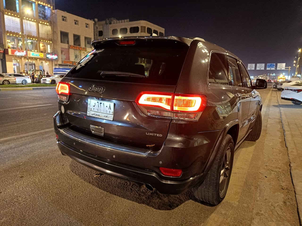 السلام عليكم 
جيب شيروكي 16 Limited وارد امريكي حادث جدا بسيط بدون دواخل بيهه مكانات كلير فول مواصفات جاهزه للاخير وترايك من البصرة لاربيل رايدهه 178 
للاستفسار ***********
