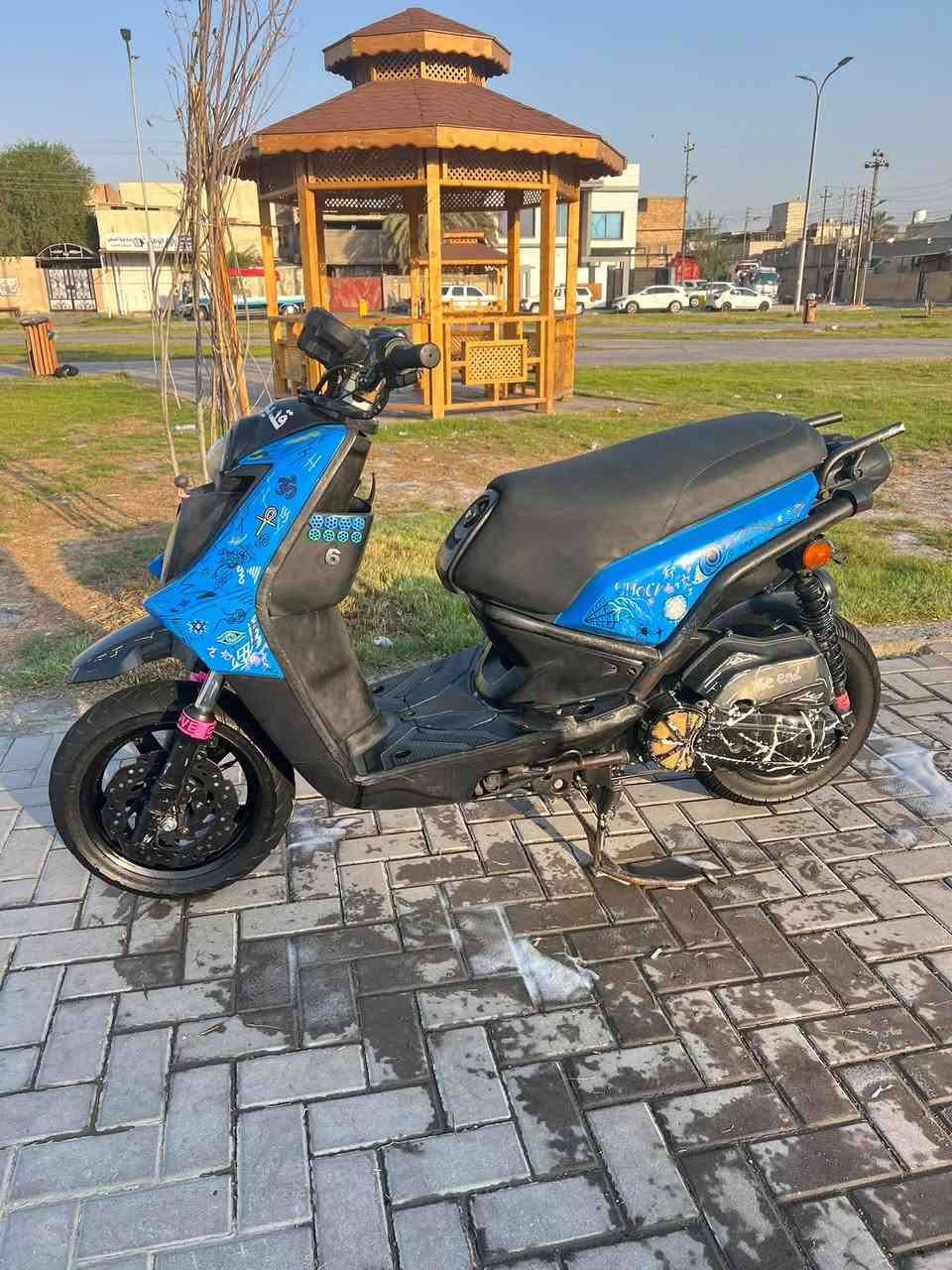 السلام عليكم سكنس جبلي دراجه فول تخبل مكفوله كفاله عامه دراجه حلوه نهضه ومعدل فول فول للخير كهربائيات كامله دراجه بيه تزويد خفيف كدامك الصور ومكينه ما مفتوحه وقويه صلوات علا محمد 
السعر ( 1400 ) وبيه مجال للطيبين 
العنوان ( البصره القبله ) 
رقمي ( *********** )
