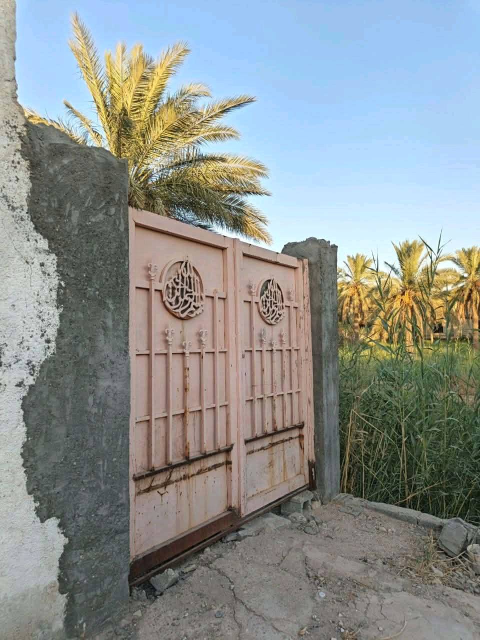 هيكل للبيع المساحه 100م في كربلاء منطقة الرشديه شارع المنتجع مال الشكرجي سعر مناسب سعر 16 وبي مجال قليل 50متر السقف كامل صب و50متر غير مسقوف ***********