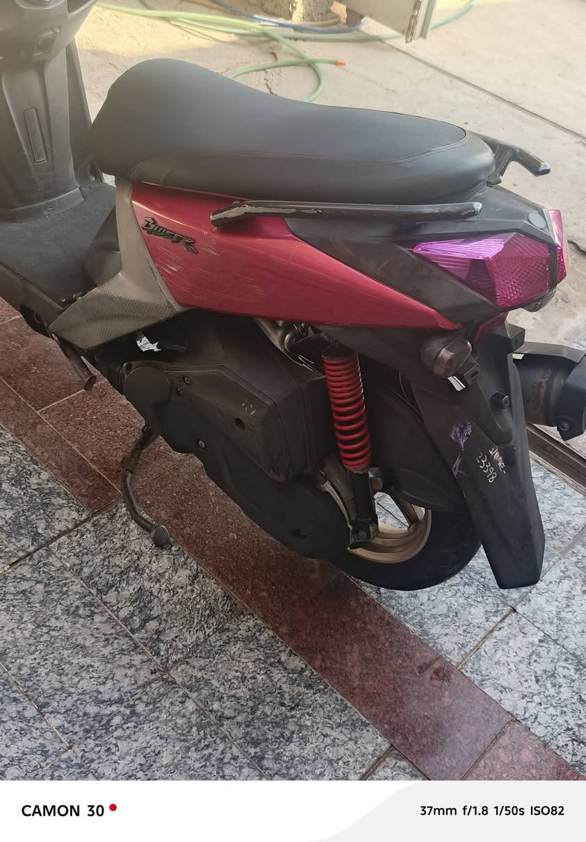 سكنس جبلي حديث مكفوله مكينه وكفر بدون نقص
كلشي شغال مكينه نشطه كلش ناعمه مكان بغداد سعر ١٨٥٠ شراي يتصل ***********

نص مكتوب في الصور:
- CAMON 30 46mm f/1.8 1/100s ISO77
- CAMON 30 37mm f/1.8 1/50s ISO82
- CAMON 30  37mm f/1.8 1/100s ISO120
- CAMON 30 • 39mm f/1.8 1/100s ISO89
- CAMON 30 37mm f/1.8 1/100s ISO95