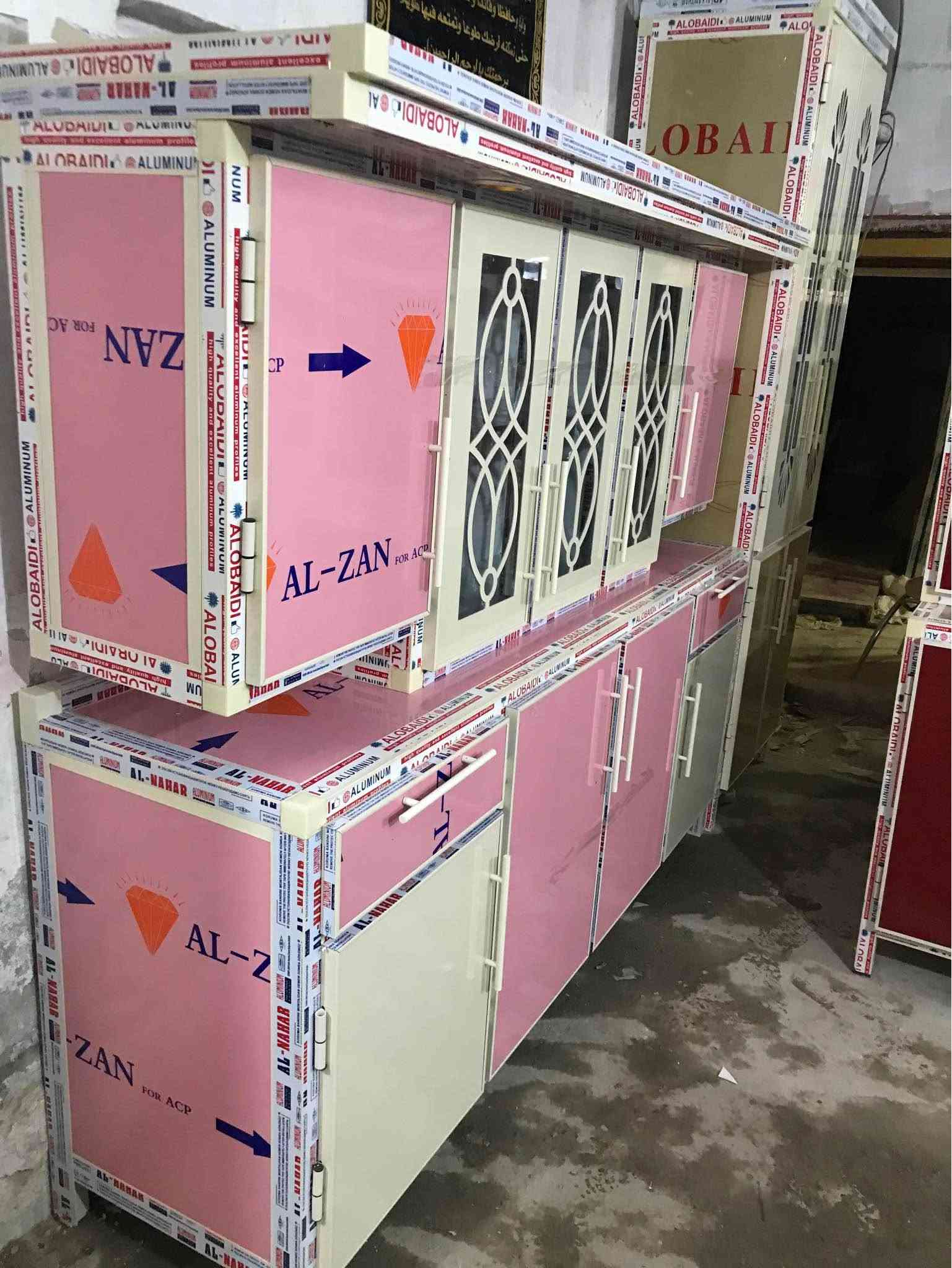 تخفيضات كاونترات مترين شرط شرط التزكام بليت واحد ملم نرماده حفر جرارات شفط نقش cnc تاج وكلوبات شغل درجه اولى ب400 واذا وياه سنك متر وربع مرمر ب600 يصير اللون حسب الطلب العنوان ناصريه شارع الاخلاص *********** ناصرية, ذي قار
