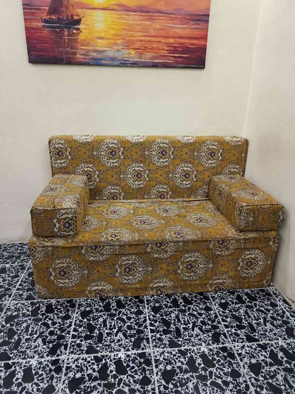 غراض بيت للبيع كلش نضيفات وبسعر جدآ مناسب للأستفسار  ع رقم ***********
