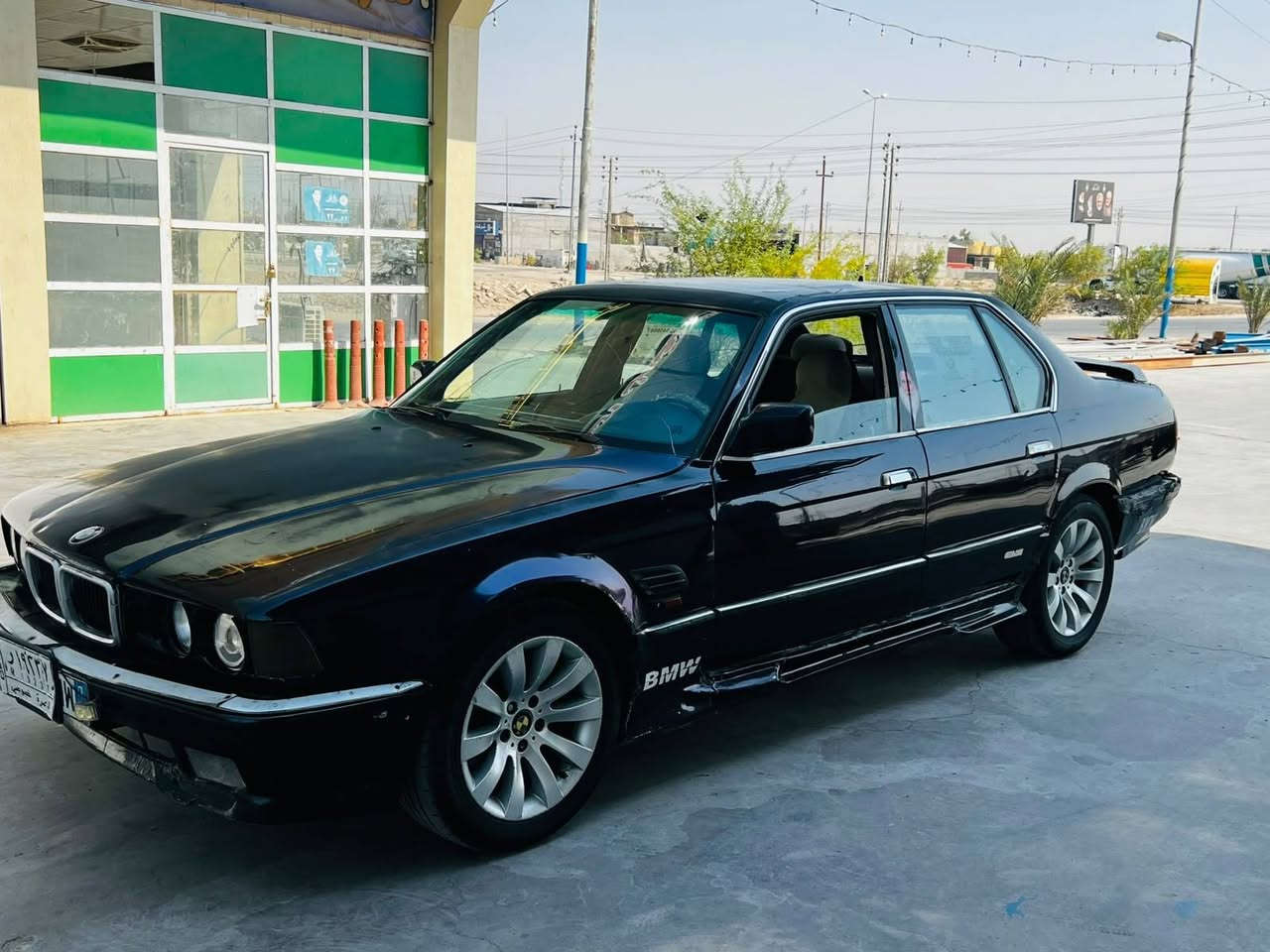 بي ام موديل 91 حجم 735i بجم العريض كير ومحرك مفتوح 3.5بلاد توني مسويهن رقم بصره بسمي تحويل ثاني يوم سنويه نافذه حداده جديده تخم ويل طخم تاير صبغه ام الوان كهربائيات شغاله سنتر لوك السعر 27وبيها مجال المكان بصره الدير ***********
