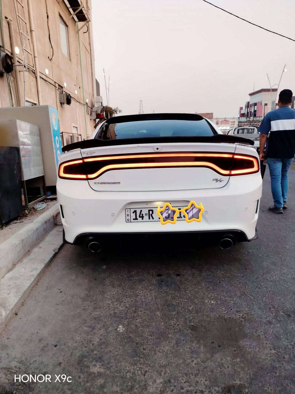 السلام عليكم شباب...
جارجر  Rt2019 سوبر تراك باك  .. سيارة ستوك.. بلاديه من طول للطول  حتى كزوز
دبات سود بلاد..

موصفات فول عدا فتحه...
محرك 5700 ستوك بلادي بدون فتح

رادار جانبي. نقطه عميه...

حساس خلفي
كشنات حضن جلد 
كشنات تدفئه وتبريد. فول كهرباء ايسر وايمن 
ترحيب بل مرايه 
دكمه سبورت وشفتات 
تشغيل عن بعد 

شاشه جبيره ابل كار بلي  و اندرويد اوتو 

كت Srt. بلادي. 

الاضافات.  
لايت شكل جديد  2023   لد اشارة غلى طول  لايت 
ويل سكات باك  مع تخم تاير.. 

دركه مضلعه بدون Rpn

الحادث. خفيف ومعقول.. بنيد صبغ. واركان جاملغات. الاماميه. وتعديل بسيط. بل مقدمه.. 

صورة كدامك 

رقم بصرة شبه مميز.. والسنويه مجدده  2031.. حجم محرك مذكور بل سنويه  5700

السعر...... 198........ 
بيع او مراوس ب سياره اقل... امريكي فقط

جارجر اوباما.. جالنجر.. دورنكو.. جيب.. ومحتاج فرق... 

للتواصل.. 
*********** 
*********** 

عنوان البصرة _الزبير...
