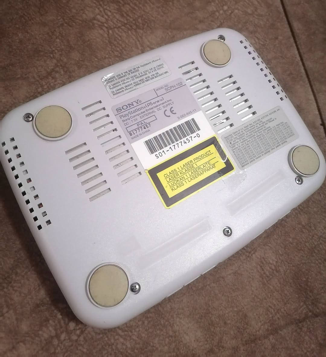 ❤️🤍 Psone PAL & Ps1 fat 1002
🌟 للمعتمدين 🌟 
✨ للبيع جهازين بدون ملحقات نظافة روعة ال psone شغال اقراص اصلي فقط PAL
سحبه سريع للاقراص
✨ وال ps1 1002 شغال بس العدسه بيها ضعف مرات تشتغل مرات لا 
السعر الجهازين  50 الف مع التوصيل✨ 
للحجز والاستفسار على خاص
