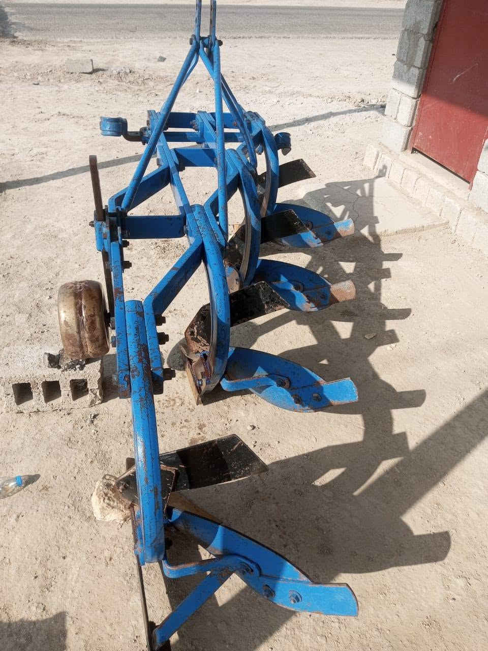 السلام عليكم للبيع فدان البير حجم 10 رباعي مشتغل 50 دونم مكفول من الكسر والحيم  سجه الشركه بعدها بيه 
العنوان بابل الحمزه الغربي للتصال علا الرقم ***********
