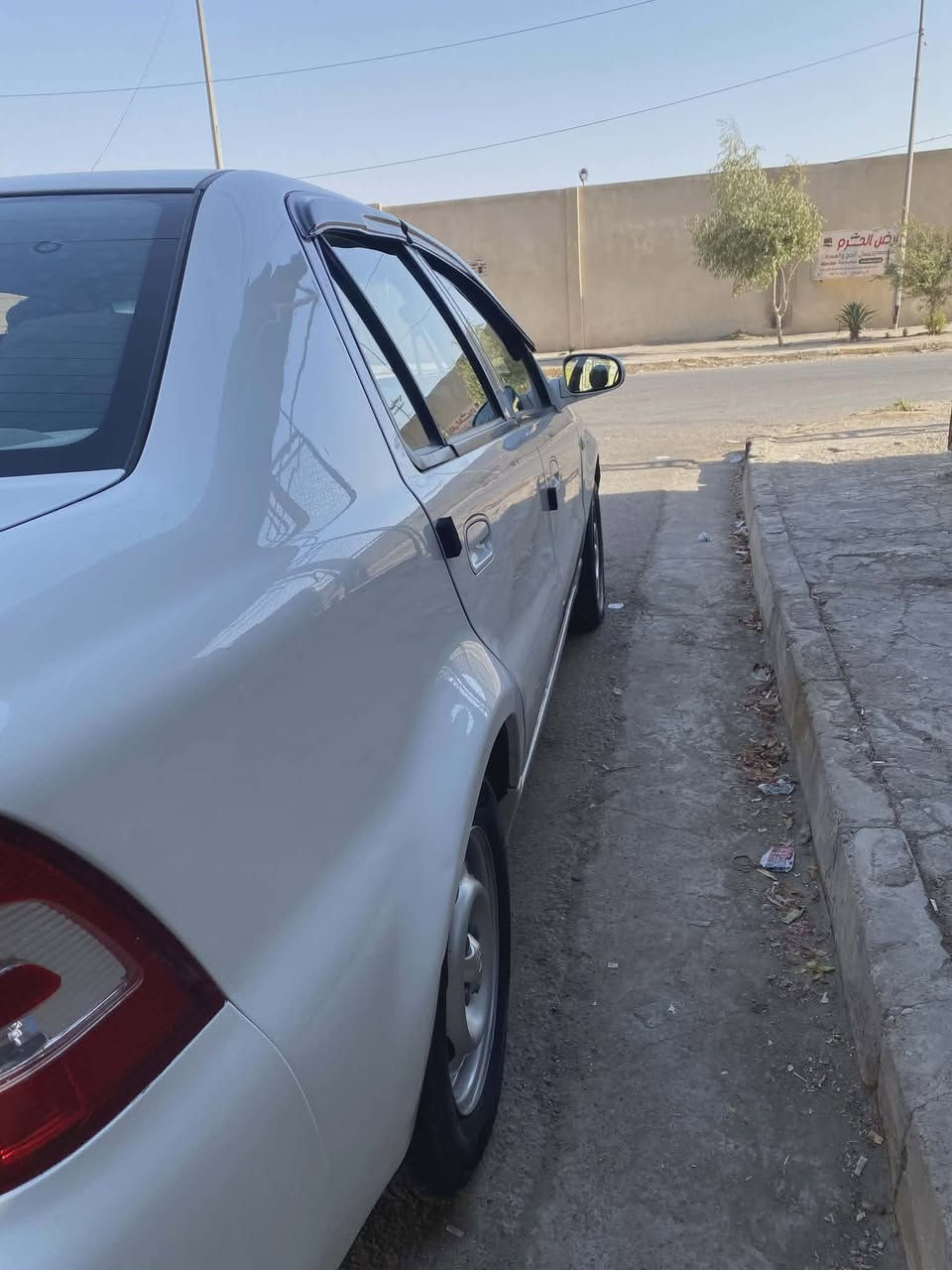 للبيع
سي كي 2013 شكل جديد
على ايد صاحبها من الشركة 
كابون بانزين تحويل مباشر
گير ومحرك شرط
تبريد ثلج شركة 
بدون صبغ
مبدل باب خلفي اصلي شركة
وتعديل عل بارد چاملغ السائق
52وبيها مجال للشراي
***********
