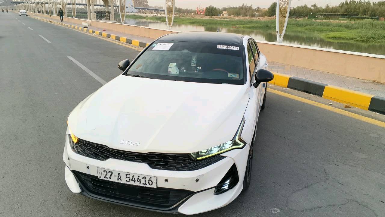 سلام عليكم سياره كي فايف موديل 2024 وارد امريكي فول مواصفات عده الفتحه ***********