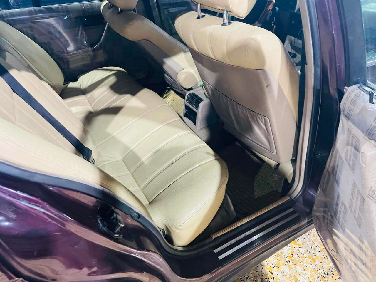 السلام عليكم بي أم 525 موديل 92 مسكر عدل مكينة حلوة جديدة كير ما في أي مشكلة صدر امامي جديد صدر  خلفي 80 سيارة رقم أربيل مميز تبريد شغال كشنات كهرباء جلد فتحة بي فقط جراد جاملق الأيمن الخلفي والجنطه  بعد ما بها نقص أي برغي كهربائيات كلها شغالة تبريدها ثلج عنوانها باب الإسكندرية Facebook متواجد ورقم الهاتف متواجد السعر 50 قفل
￼￼***********
