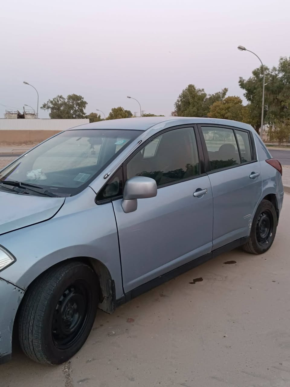 السلام عليكم
للبيع Nissan Versa 2009
✅نيسان فيرسا موديل 2009 
✅وارد امريكي رقم انبار الماني  
✅محرك (1800) 
✅لون سمائي 
✅الكير اوتوماتيك 
✅ماشيه (95 الف فقط) محرك وكير مكفولات من التنقيص والتبخير 
💠ضربتها دعاميه يمين مبدل قطعتين جاملغ يمين وبنيد
💠يحتاج فقط كمبريسر تبريد 
✅السعر ٦٠ وبيها مجال للشراي الاتصال ***********
