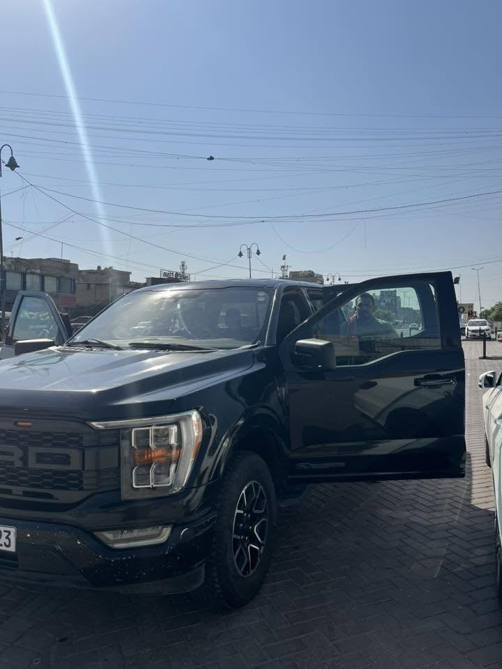 فورد f150  للبيع او لمراوس موديل 2023

📍 رقم أربيل — باسمي تحويل مباشر | وارد أمريكا
**المواصفات الفنية:**
▪️ فئة XLT Sport — فل مواصفات عدا الفتحة
▪️ محرك 3.5L EcoBoost تويــن تيربو V6
▪️ كير أوتوماتيك 10 سرعات
▪️ دفع رباعي 4WD
▪️ باب طويل / بدي طويل

**أنظمة الأمان والقيادة الذكية:**
▪️ قيادة شبه ذاتية (Lane Centering + Adaptive Cruise)
▪️ رادار تحديد المسار
▪️ نظام النقطة العمياء
▪️ توقف ذاتي أمامي وخلفي
▪️ كاميرا خلفية + حساسات

**الكماليات:**
▪️ شاشة كبيرة + Apple CarPlay لاسلكي
▪️ تشغيل بصمه
▪️ تبريد السيارة ثلج
▪️ ويل 20 إنج 

**
**الحالة والممشى:**
▪️ الممشى: 38 ألف 

▪️ السيارة نظيفة جداً وبحالة ممتازة

✅ سيارة تجمع بين الفخامة والعملية والاقتصادية — مثالية للاستخدام اليومي والسفر

💰 **السعر 260 — وبيها مجال بسيط 
📞 للتواصل والمعاينة: ***********
📍 الموقع: بغداد
