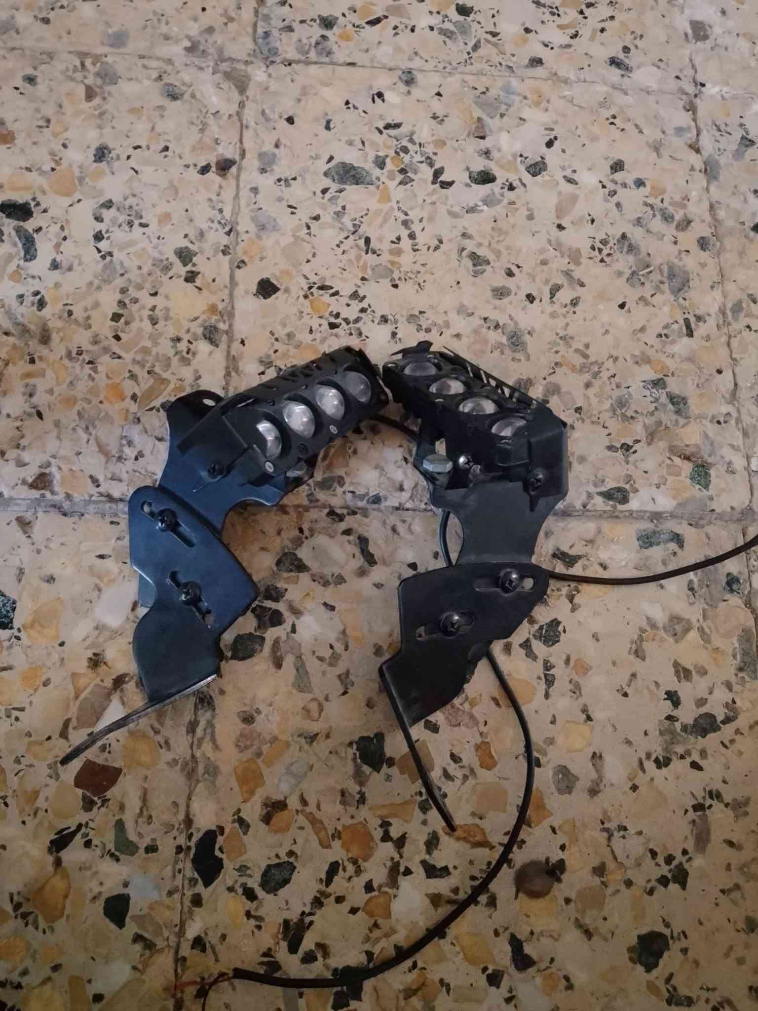 رقمي/***********
سلام عليكم شباب عدي خوذ ثنين فج بس لرصاصيه ما بيهة جامه وعدي كلوبات احسن من زنون لونين وعدي اشاير مال Rkاثنين ابلاد واثنين نطايح قيم بل يرضي لله ولله يوفق الجميع.
