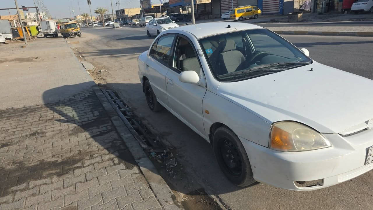 السلام عليكم كيا ريو 2008للبيع رقم بغدادمميز هزه جديد محرك 1600.كيرعادي  بسمي مكان بغداد التاجي السعر 40وبيه مجال 
*********** بي واتساب
