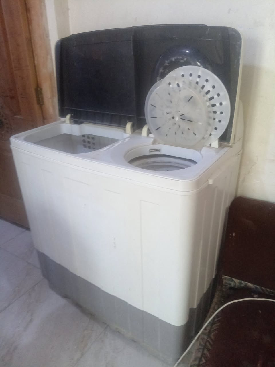 غساله رويال حجم عملاق ٢٥ كيلو اخت الجديده ع الفحص غسل وتنشيف وتصريف ب١٢٠ قفل بدون عمله المكان حله *********** واتساب

