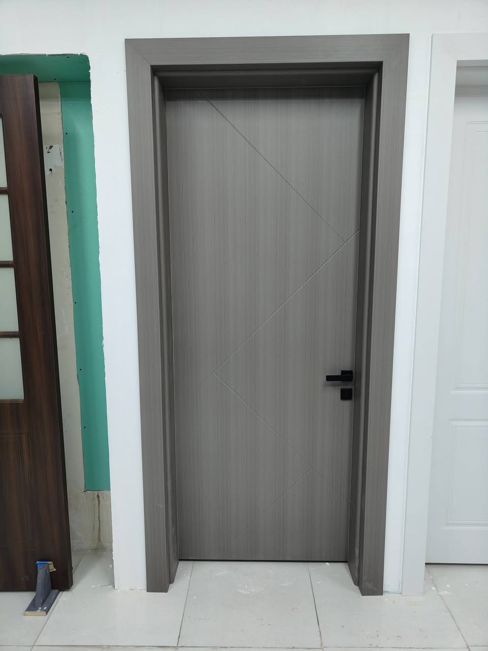 متوفر باب صيني mdf
البيع جملة ومفرد   
قياس 210*100
225*100
240*100

العنوان البصرة 

***********
