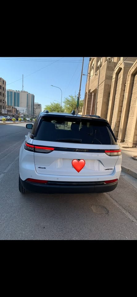 جيب ٢٠٢٥ فول مواصفات فايته باسمي تصليح درجة اولى للبيع ماشية ١٤ الف سيارة تشتغل قبل التصليح يعني محرك مامتاثر بالضربه 
***********
