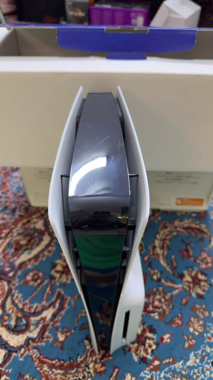 السلام عليكم ps5 slim نظافة 100% مع كامل الملحقات 
الاصلية السعر 800 الف 
عنوان وزيرية شارع المغرب 
***********
