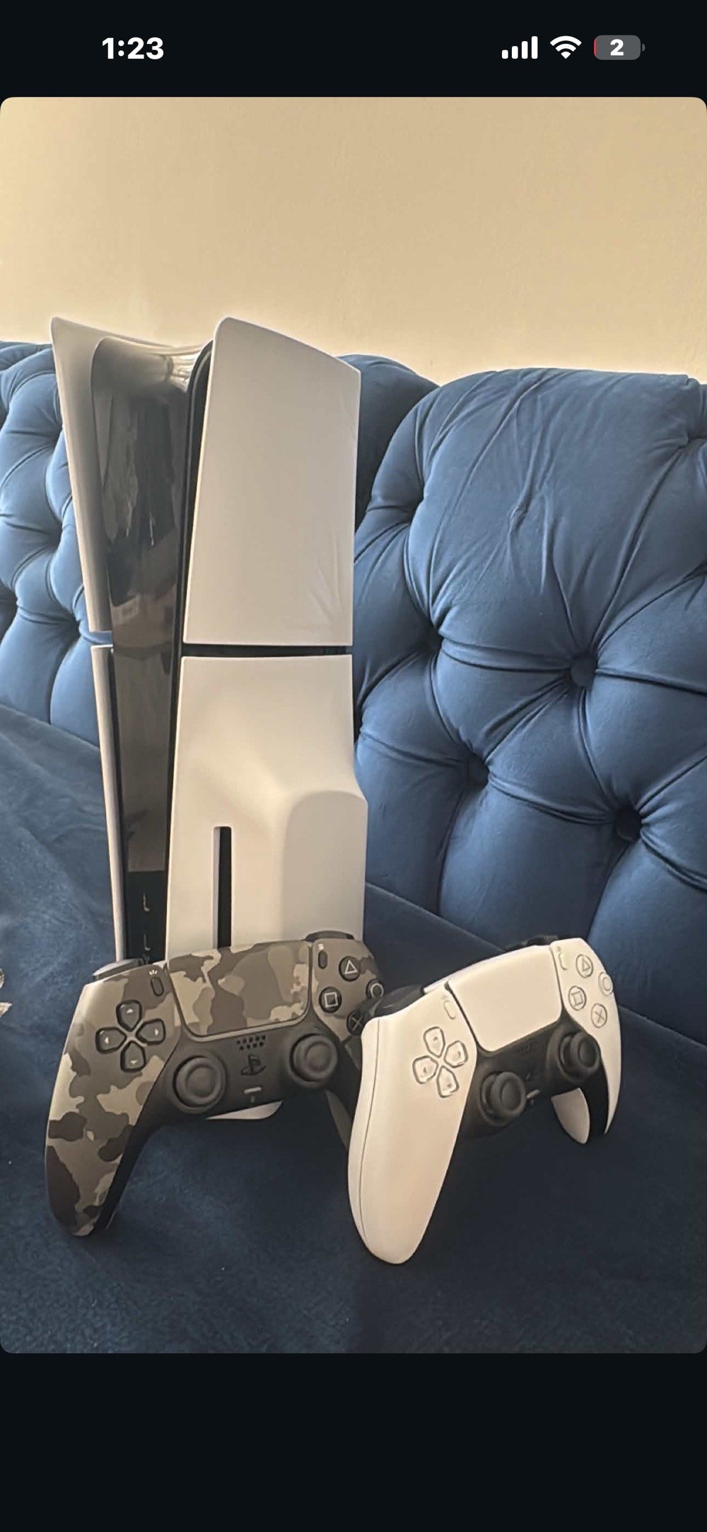 بلي ستيشن 5 سلم اخو الجديد ودبل جويستك وجنطة السعر 850 بي مجال
شنو موديل الجهاز بالضبط: PS5 Slim دسك لو دجتل؟ وكم سعة التخزين بيه (1 تيرا لو غيرها)؟: 
دسك
الجهاز شغال طبيعي 100%؟ بيه أي عيوب أو ملاحظات مثل حرارة، صوت، تهنيگ، أو مشاكل بقراءة الأقراص؟: 
100%
الملحقات كلها أصلية؟ شنو الموجود وياه غير الجويستكين والجنطة: سلكات، شاحن، ستاند، كارتون/ضمان؟: 
كلشي موجود عدا الكارتون والستاند وفيفا 24 قرص 
وين مكانك بالضبط للتسليم؟ وبعدك تقبل تجريب قبل الشراء لو لا؟: 
اكيد اقبل بصلاح الدين
السعر 850 ألف نهائي لو بيه مجال، وكم أقل سعر ممكن؟: 
بيه مجال بسيط