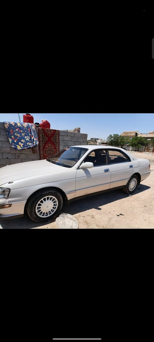 سلام عليكم سياره بطه منفضل مديل1994  كير محرك حداديه  
خير من الله مكفوله من كص ونقل وكلبه والعيب الشرعي تبريد قطعتين سنويه ما منتهيه بعدها سياره كلش نضيفه صندوق كلش نضيف والبليته مالتها اليابانيه بلاديه سياره  هاذ رقمي*********** مكاني بصره

