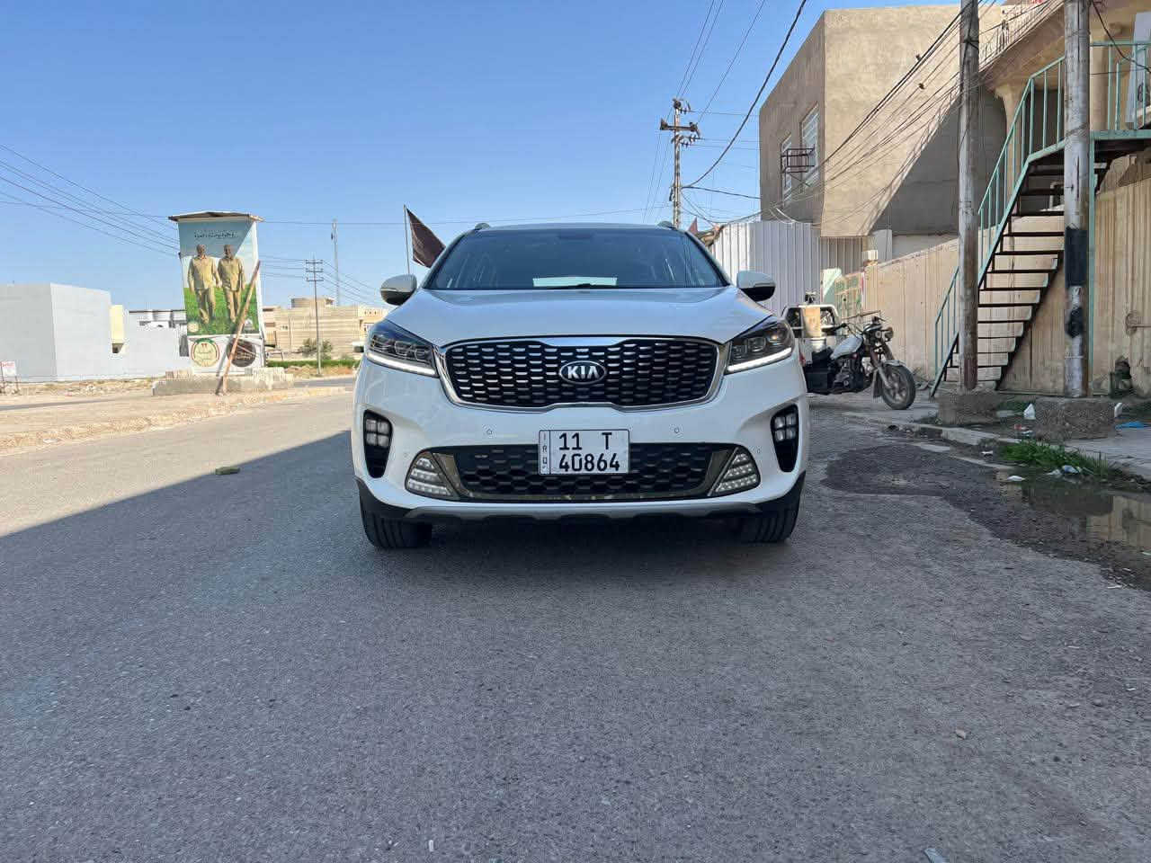 كيا سورنتو خليجي
رقم بغداد مشروع وطني
موديل ٢٠٢٠ شكل ال٢٠ 
دبل شباك شكل الجديد 
لون ابيض 
٦ سلندر ٧ راكب 
فوووووول مواصفات بدون فتحة 
بصمتين: تشغيل وتقفيل 
بردات خلفية اصلية 
الباب الخلفي كهربا
كشنات جلد اصلي لونين
كشنات ٢ كهرباء
شاشة كبيرة اندرويد 
جي : بي: اس : خرائط طرق 
كامرة دوارة اصلية 
حساس امامي وخلفي 
مري شفط مع القفل 
تحكم استيرن فول 
حاكية : ابلوتوث: اوكس 
كيجات السرعة زئبقية 
شاشة الدشبول الكترونية 
نظام ايكو درايف 
نظام سبورت ورياضي وعادي 
تبريد ابيانو لمس 
تبريد ٣ قطع ثلج 
مانع انزلاق وانحدار 
اضواء ترحيب بليدات 
علامة سورنتو بلدوسة 
لد امامي وخلفي 
لايت زنون اصلي 
اشاير بلمري 
يدات نيكل اصلي 
ويل اكروم ١٩
تخم تاير جديد لك 
ماشية ٥٠ الف اصلي شرط الفحص 
لايت اسود ٥ عدسات 
كير ومكينة وصدر وحدادية وتبريد كفالة عامة 
بدون ضربة وتبديل واسخوط وبارد ورصعات وصبغ عدى كارت صغير فقط ورصعة 
سيارة جديدة ومال بيت مابية اي نقص 
الرقم الدولي الجديد/ هزة جديدة/ سنوية جديدة 
كتلوكات الشركة موجودات// البصمة الثانية ممستخدمة// 
السيارة عدنة من زيرو استعمال شخصي بية تراي مال زيرو 
السعر ٢٢٤$ نهايتة 
***********
