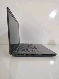 ديل 5401 • i7 جيل 9 • ٢٥٦GB SSD